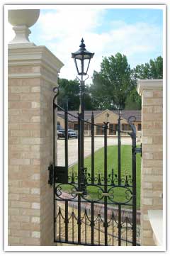 Libbys gate pedestrian gate