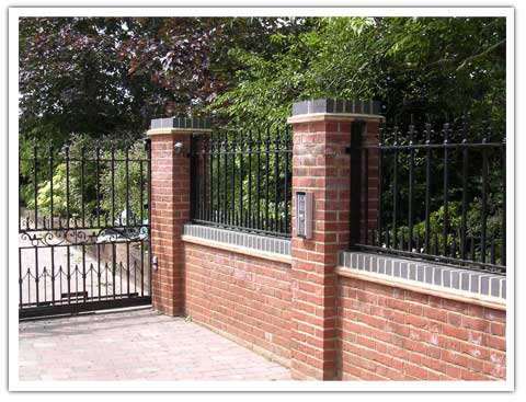Ottershaw Sliding Gate