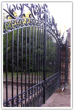 Georgian Arch Top Gate
