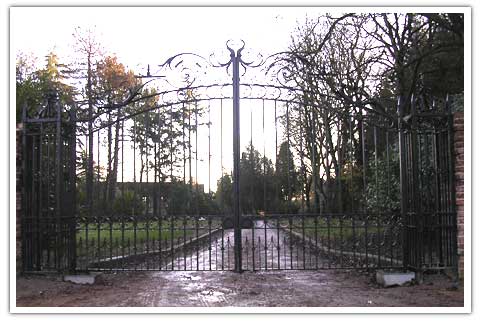 Georgian Arch Top Gate awaiting road surface finishing