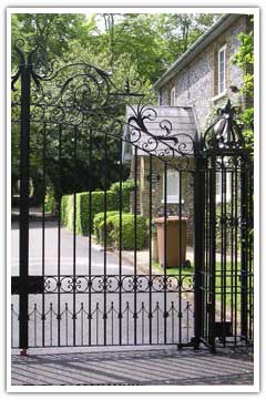 Georgian Arch Top Gate and pillar detail