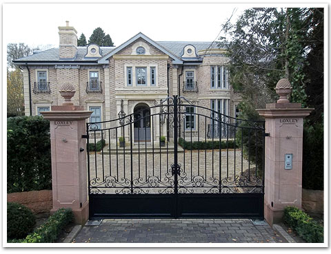 Loxley Entrance Gate